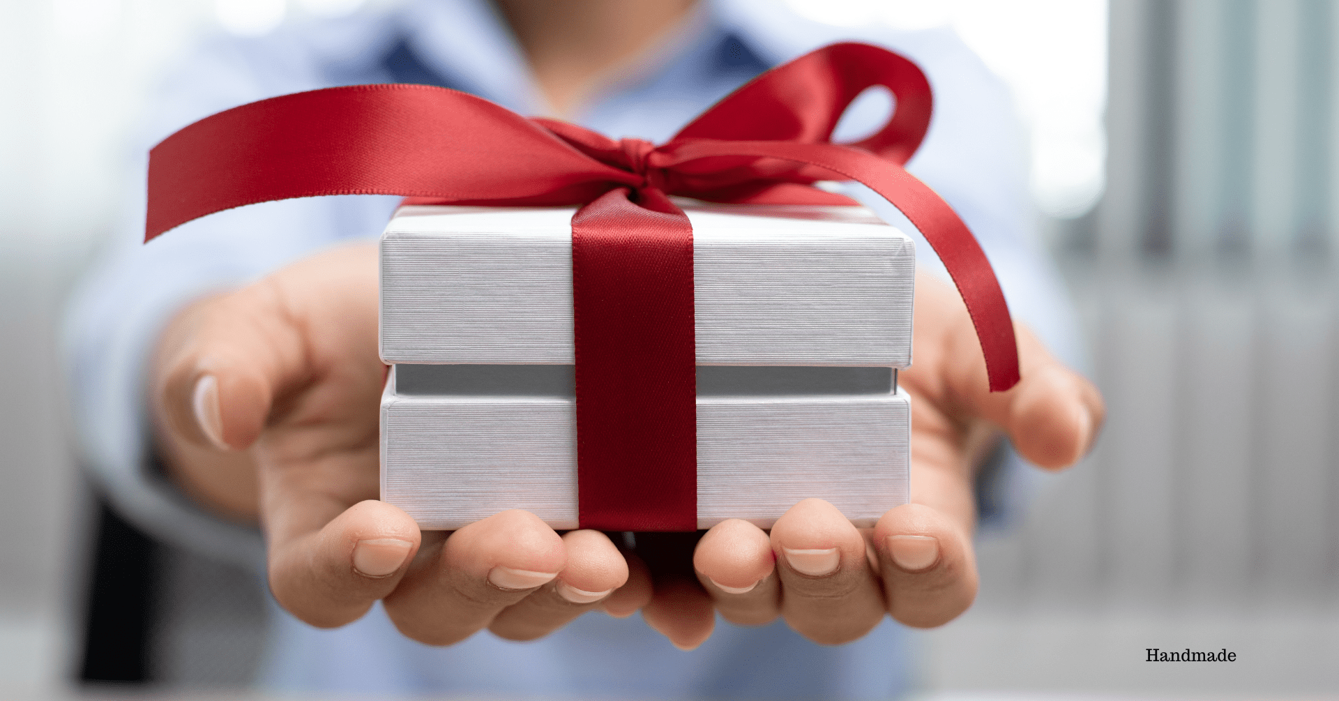 The Growing Demand for Handmade Gifts in a Digital World - Dello Mano