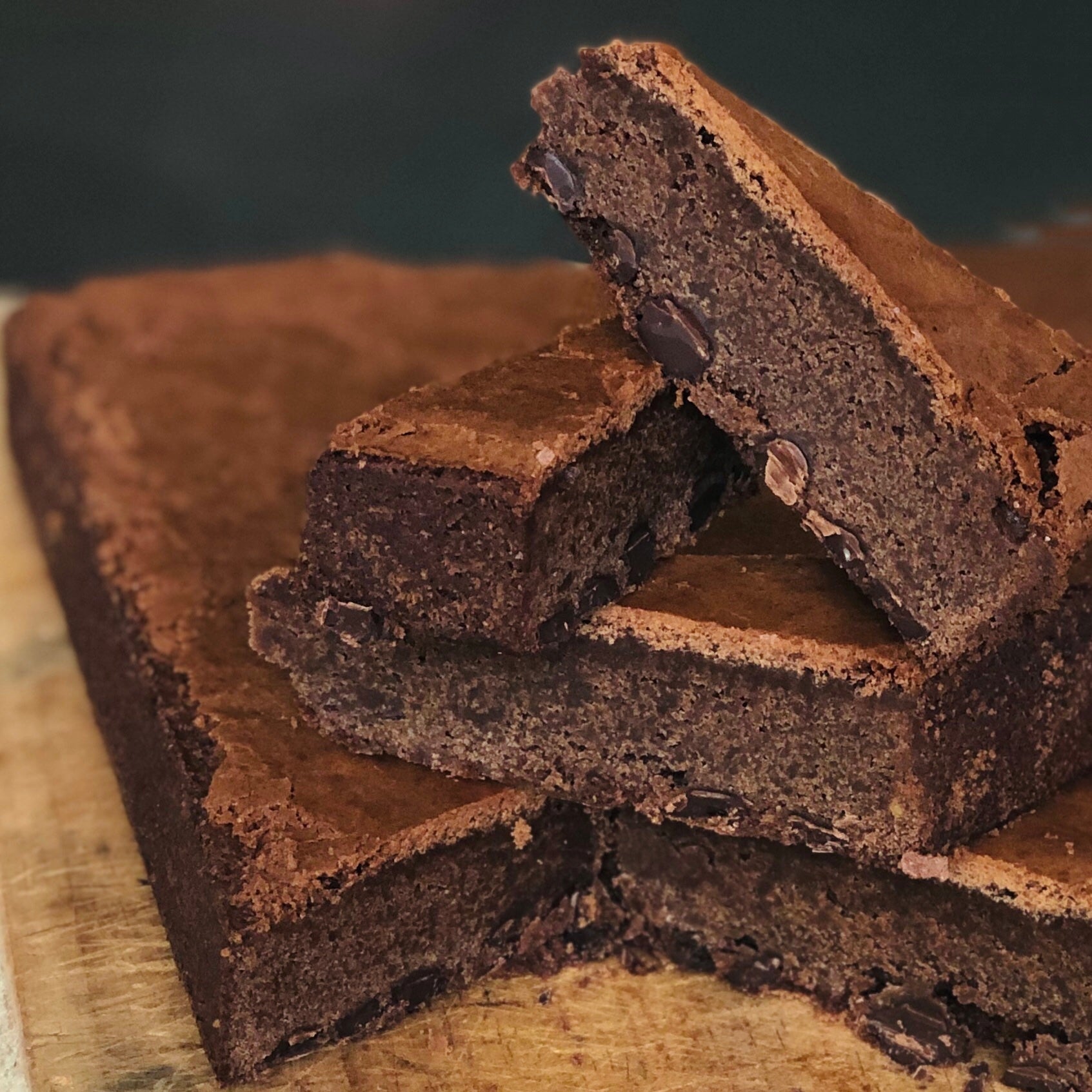 The Secret to Gooey Brownies: Tips from Artisan Bakers - Dello Mano