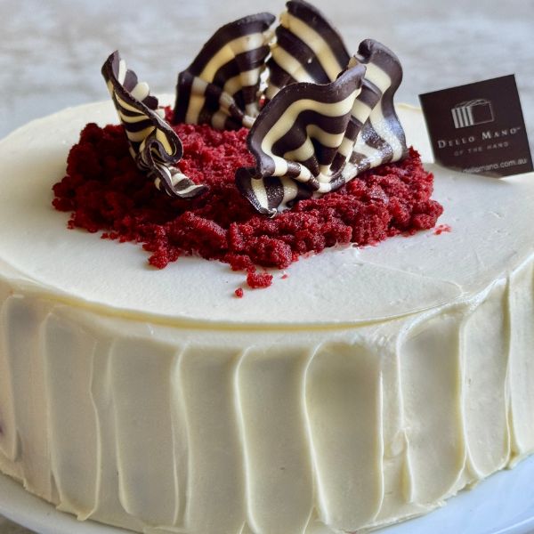 Discover the Key Differences Between Red Velvet Cake and Chocolate Cake - Dello Mano