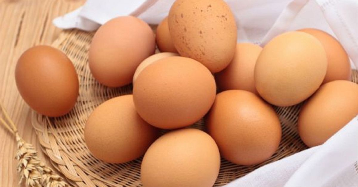Fresh eggs ready for baking, essential for fudgy brownies. Learn what eggs do in brownies