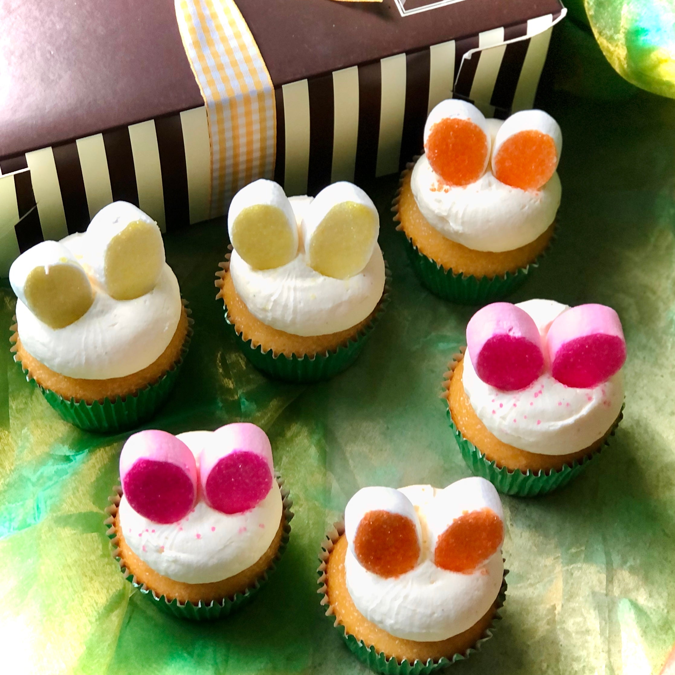 Cupcakes & Cookies - Dello Mano