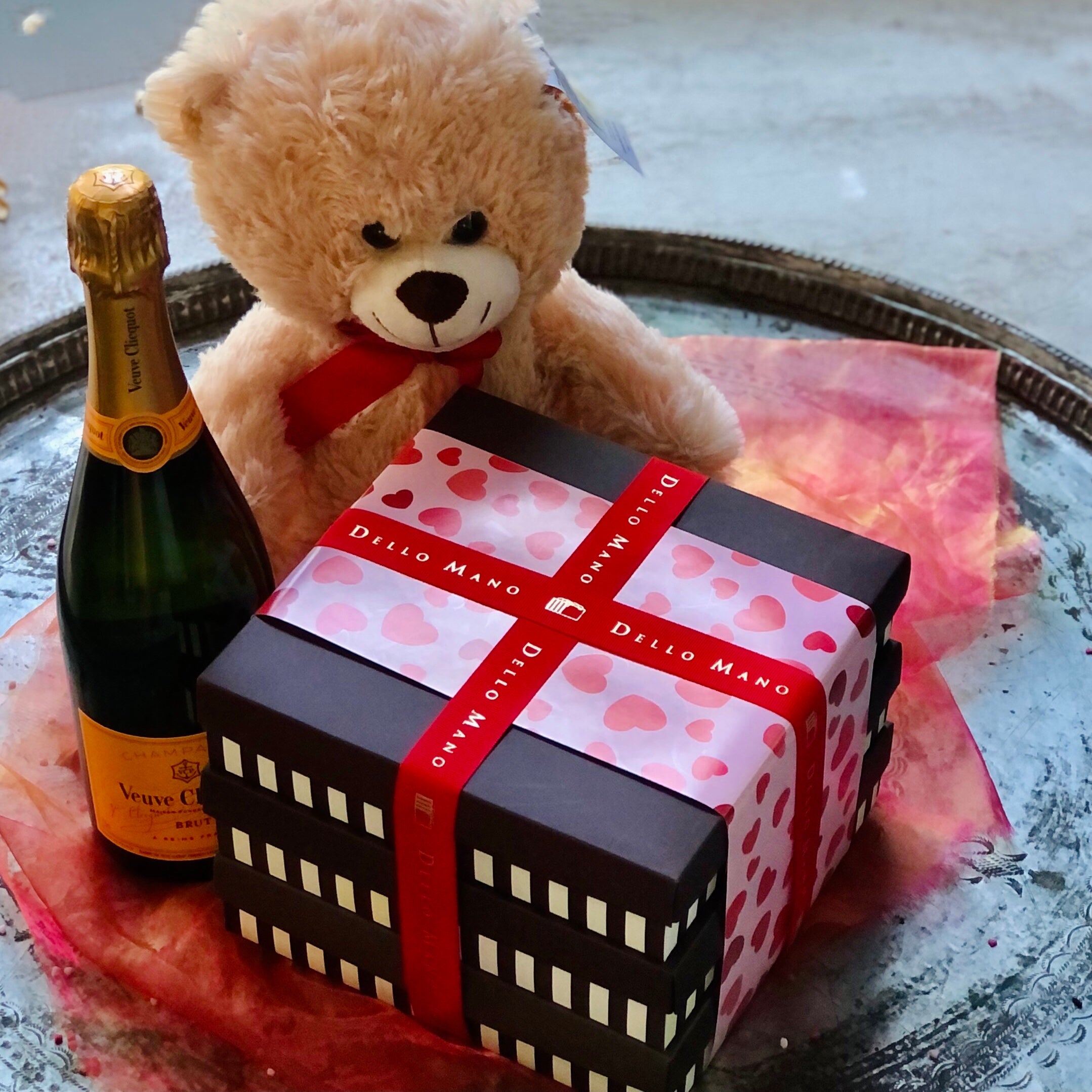 HAMPERS - Dello Mano