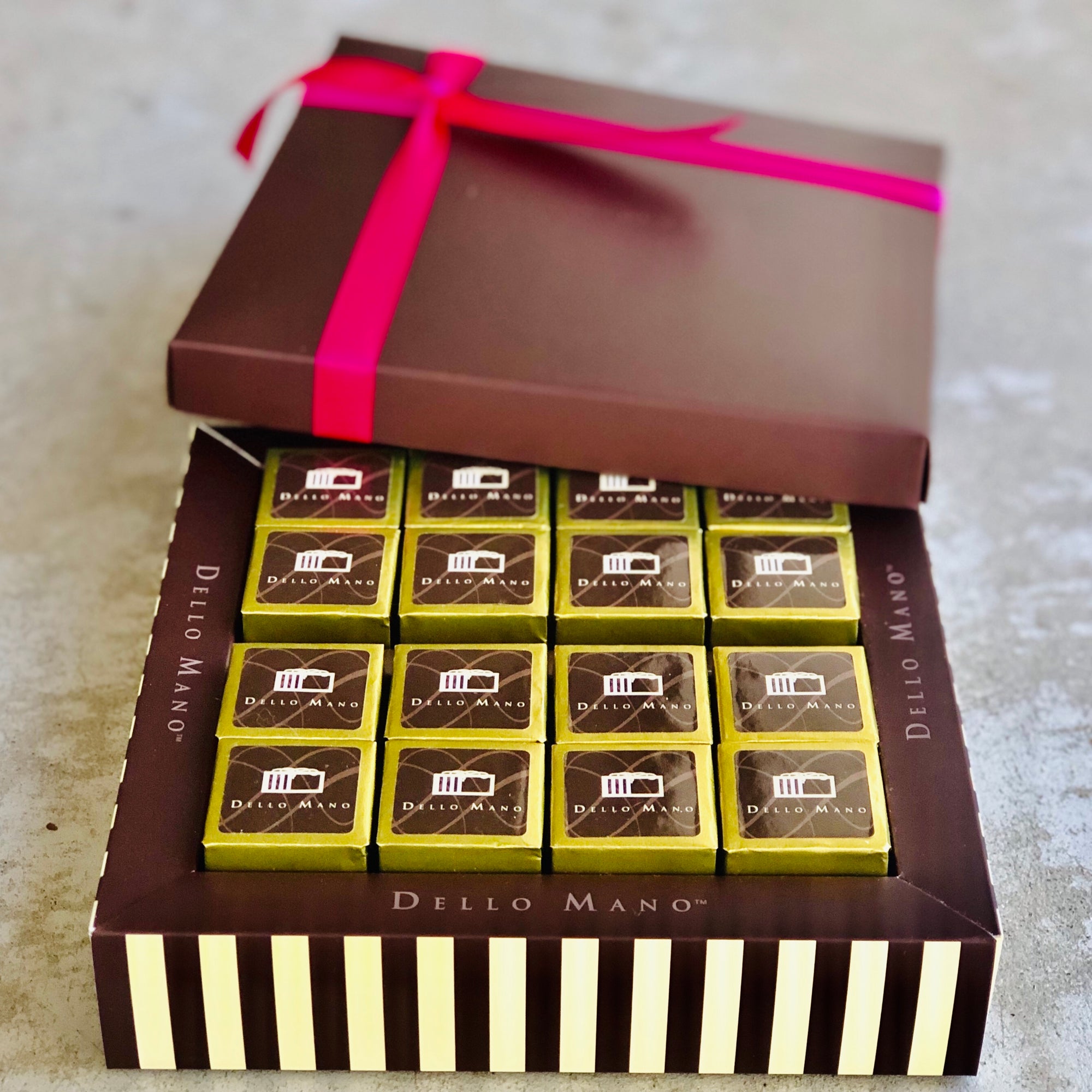 Gift Box Luxury Chocolate Brownie - Pink